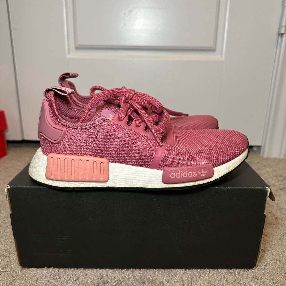 *closet clean out*
Pink Adidas NMD size 6
Gently used
